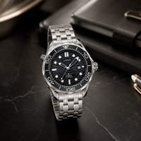 Reloj de pulsera hueco con diseño mecánico para hombre - Reloj de cuarzo de alta gama con correa de acero inoxidable y caja de aleación de 43 mm con esfera de puntero de moda