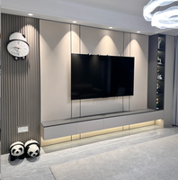 Meuble TV mural minimaliste avec armoires de rangement et étagères de présentation, mobilier moderne pour la maison, OEM ODM