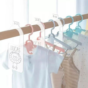 ที่แขวนแบ่งเสื้อผ้าอะคริลิคใสตัดด้วยเลเซอร์ชนิดแขวนตู้สถานรับเลี้ยงเด็กแบบแขวนสำหรับตู้เสื้อผ้าร้านค้า - Product Image 2