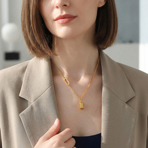 Jolly Gold Plated Pendant <b>Necklace</b> Women's Minimalist Geometric Box <b>Chain</b> Everyday Wearing Alloy Jewelry - Product Image 2
