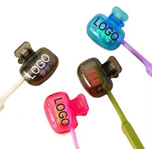 Protège-brosses à dents en plastique personnalisés avec logo sérigraphié, clips de rangement portables pour la maison et les voyages - Product Image 1