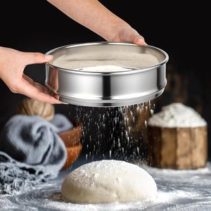 Saringan Laboratorium Uji Tanah Berlubang Persegi 10 Mikron dari Baja Tahan Karat yang Efisien untuk Analisis Pemisahan yang Efektif. - Product Image 3