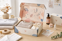 Boîtes d'expédition en papier kraft écologiques recyclées avec logo personnalisé et revêtement UV pour l'emballage de vêtements, cadeaux, vente au détail et e-commerce