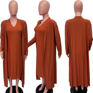 ชุดเดรสคอวีเข้ารูปลายทางแฟชั่นชุดเดรสผู้หญิงสองชิ้นสีล้วน - Product Image 2