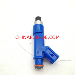Injecteur de carburant Toyota Yaris NCP90 23209-21040 Essence Transmission automatique AT - Product Image 1