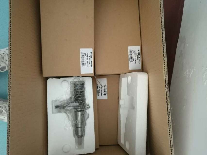 Diesel Fuel Injector 1278225 Diesel Engine Fuel Injection Nozzle For Excavator 127-8225  For CAT Truck 3116 3126
