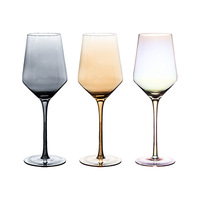 Set Gelas Anggur Kristal Bebas Timbal Gaya Eropa Mewah Ringan Retro Dua Buah Kemasan Busa Kotak Warna Set Hadiah Goblet
