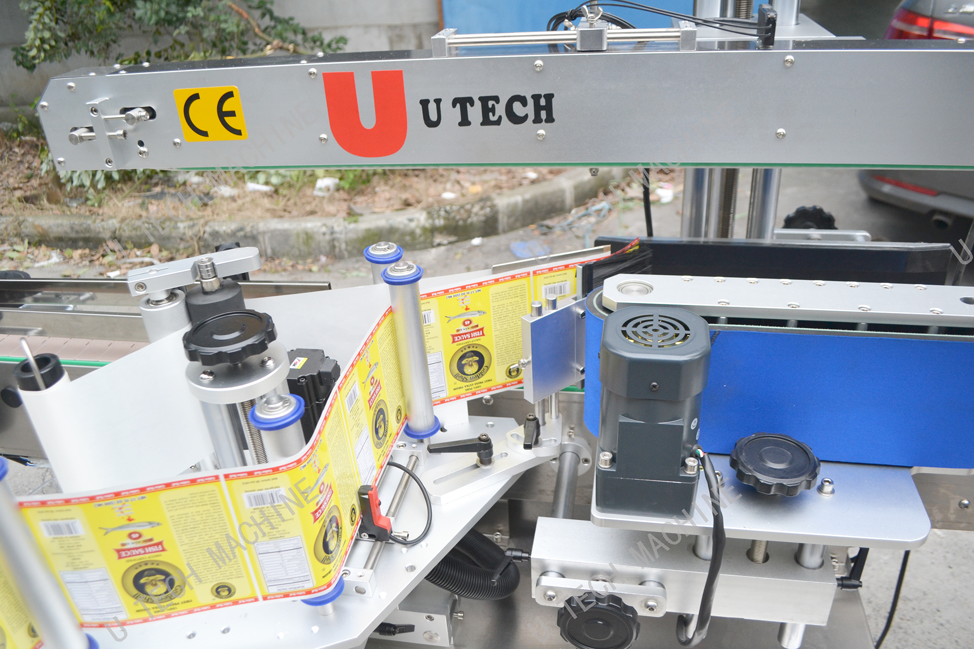 Machine à étiquettes pour canettes bouteille plate baril