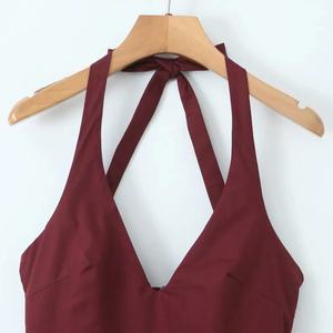 Robe d'été unie à dos nu, mini-robe plissée décontractée et sexy à col halter en V pour femme – Grande Vente - Product Image 3