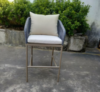 Ensemble table et chaises de bar d'extérieur Maryard en aluminium tressé, confortable, pour patio, villa, hôtel, restaurant, vente en gros, sur mesure