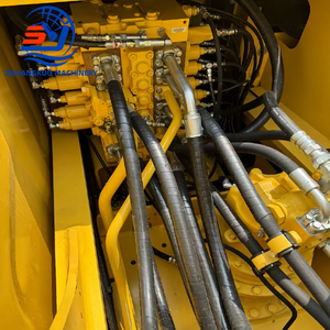รถขุดตีนตะขาบ Komatsu PC200-8 มือสอง อุปกรณ์ก่อสร้างพร้อมใช้งาน - Product Image 6
