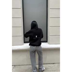 Sudadera con Capucha Negra Extra Grande para Mujer, Talla XS, con Estampado Bordado de Alta Calidad en la Espalda - Product Image 2