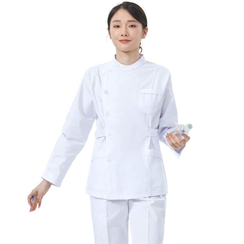 เสื้อแขนยาวสีขาวสำหรับผู้หญิง