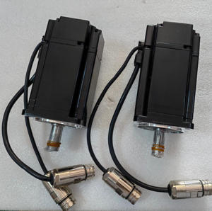 Servomotor y Controlador AC Nuevo Original Serie <span class=keywords><strong>SGMPH</strong></span> 400W 24V Servomotor <span class=keywords><strong>SGMPH</strong></span>-<span class=keywords><strong>04DAA61d</strong></span> - Product Image 5