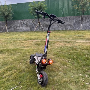 Patinete Eléctrico Plegable de Tres Ruedas con Amortiguación de Impactos de Alta Potencia y Larga Duración de 2400W para Uso Transfronterizo - Product Image 3