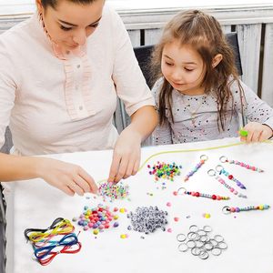 Sáng Tạo Parent-Child Trò Chơi Kit Tùy Chỉnh Tên Keychain Dễ Thương Đầy Màu Sắc Pha Lê Tim Thư Đính Cườm Keychain Làm Bộ Dụng Cụ Quà Tặng Cho Trẻ Em - Product Image 4