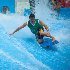 Piscine de surf aquatique en acier inoxydable pour jet ski, idéale pour les parcs d'attractions commerciaux extérieurs et les parcs d'aventure - Product Image 2