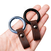 Porte-clés mousqueton en titane de forme ronde, outil de poche EDC portable, support de clés de voiture durable anti-perte, équipement de plein air, boucle métallique