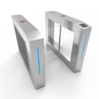 Système de portique pivotant personnalisé en acier inoxydable IP54 anti-collision pour la sécurité des piétons, entrée commerciale et de bureau