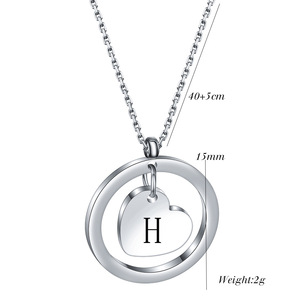 Collier en acier inoxydable rond avec cœur creux et gravure laser d'initiales pour femme, cadeau pour un usage quotidien - Product Image 2