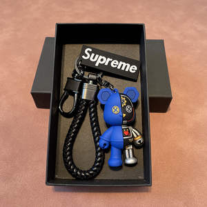 ميدالية مفاتيح سيارة عصرية وراقية على شكل دب ميكانيكي من البلاستيك، هدية شخصية للأزواج، دمية ثلاثية الأبعاد، قلادة معلقة صغيرة للحقائب - Product Image 4