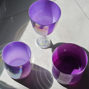 סט קערות קריסטל קוורץ וקריסטל שקוף עם ידית - תדר 440 הרץ/432 הרץ, צליל חזק לריפוי בצלילים - Product Image 2