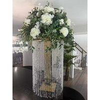 Décoration de table d'événement de luxe, perles métalliques, support de fleurs doré, centre de table en cristal doré pour mariage