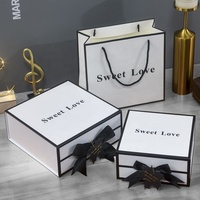 2024 Geschenk boxen aus weißer Schokolade Faltbare Magnet verpackungs kleidung Magnetische Geschenk box mit Band verpackung Magnet box
