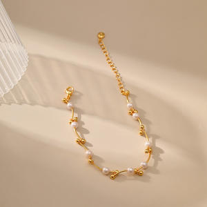Bracciale in ottone con perline di perle alla moda braccialetto a catena da donna elegante da giorno e da regalo per gioielli da festa - Product Image 4