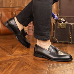 Mocassins pour hommes en cuir véritable de haute qualité, style rétro de luxe, à pampilles, antidérapants, chaussures décontractées - Product Image 6