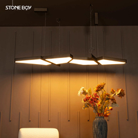 Applique murale moderne de luxe en acier inoxydable avec abat-jour en plâtre en forme de flocon de neige, lampe murale d'ambiance pour salon, chambre et hôtel