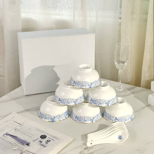 Ensemble de tasses à café, assiettes, bols et cuillères en porcelaine fine de style européen, luxe léger, rétro, motif étoile porte-bonheur, idéal pour un cadeau - Product Image 3