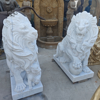 Décoration d'entrée d'hôtel BLVE Villa, sculptures d'animaux Feng Shui en plein air, statues de lions en marbre sculptées à la main grandeur nature