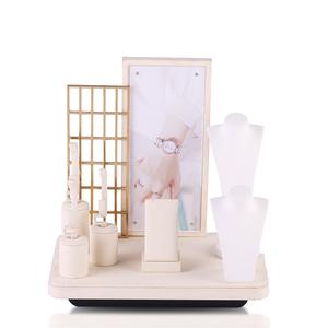 Bandeja de Exhibición de Joyería Jinsky Personalizada, Desmontable, Reciclable, de Microfibra Moderna, para Collares, Anillos y Colgantes - Product Image 2