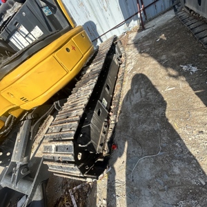 รถขุดขนาดเล็ก Komatsu PC35MR 3.5 ตัน มือสอง แบบ Zero Tail Swing รางยืดหดได้ เครื่องยนต์ Yanmar ปั๊มไฮดรอลิก สำหรับงานรื้อถอนภายในอาคาร - Product Image 6