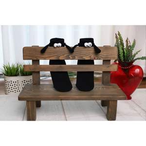 Chaussettes noires magnétiques pour couple avec yeux de dessin animé et logo jetable pour usage quotidien, chaussettes fantaisie en spandex tricoté pour homme pour la Saint-Valentin - Product Image 6