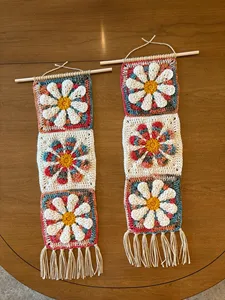 Ensemble cadeau d'entreprise : <span class=keywords><strong>Tapisserie</strong></span> murale rétro fleurie multicolore tie-dye faite main au crochet pour chambre bohème, décoration arc-en-ciel bohème - Product Image 4