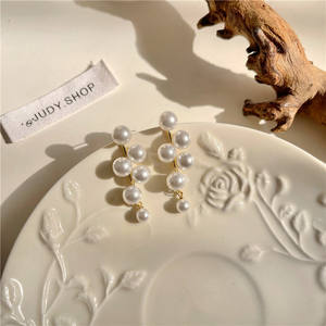 1 Pasang Anting Menjuntai Perhiasan Mutiara Imitasi Geometris Anting Elektroplating Gaya Perancis untuk Pesta Pernikahan Perjamuan Prom - Product Image 6