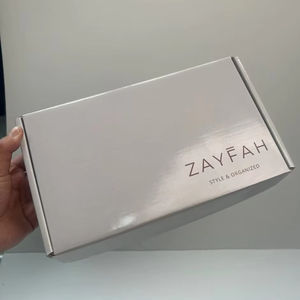 Boîtes <span class=keywords><strong>d</strong></span>'emballage pour vêtements personnalisées avec logo créatif, boîtes <span class=keywords><strong>d</strong></span>'expédition blanches, boîtes de courrier ondulées pour l'emballage de vêtements - Product Image 5