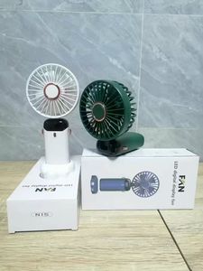 N15 Xách Tay Mini Cầm Tay Hiển Thị Kỹ Thuật Số Quạt Điện Có Thể Gập Lại Nhỏ Đứng <span class=keywords><strong>Fan</strong></span> Ba Gió Cho Sinh Viên Ngoài Trời Mùa Hè Sử Dụng - Product Image 3