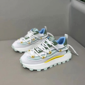 Chaussures de sport pour hommes en maille respirante, baskets de course épaisses, chaussures de marche tendance et résistantes à l'usure, baskets pour femmes - Product Image 4