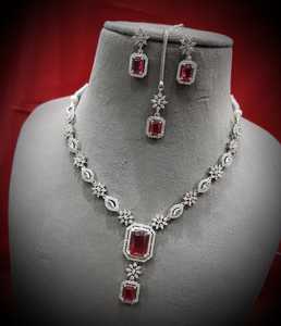 Nueva llegada de joyería india con pendiente de tuerca Mehendi Antic Gold Wedding Engagement Premium Quality AD Jewelry Collection - Product Image 1