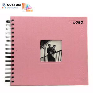Cubierta dura para álbum de recortes en espiral Rosa 8x8 elegante con logotipo en relieve Encuadernación perfecta - Product Image 1