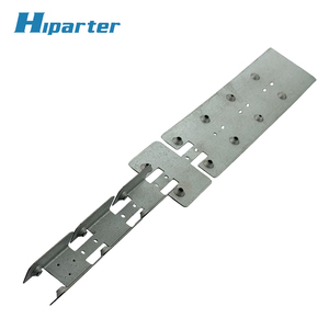 Matrice <span class=keywords><strong>de</strong></span> découpe usinée CNC pour pièces d'appareils électroménagers, support <span class=keywords><strong>de</strong></span> porte renforcé, moule <span class=keywords><strong>de</strong></span> poinçonnage progressif, support en tôle, matrice <span class=keywords><strong>de</strong></span> pressage - Product Image 4