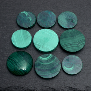 Malachite Verte Naturelle Ronde Cabochon Heishi Plat Poli Brillant 8mm-40mm - Product Image 3