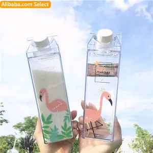 Toplu toptan 500 ml 1000ml 1 litre bpa ücretsiz sızdırmaz plastik şeffaf karikatür tarzı su şişesi süt fincan fırça