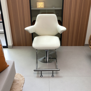 Sillón de Barbería Profesional XDL <span class=keywords><strong>Beauty</strong></span> <span class=keywords><strong>Salon</strong></span>, Material de Cuero, Altura Ajustable, Reposapiés Ajustable para Uso en Barberías - Product Image 2