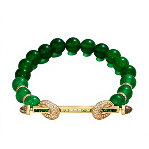 Brazalete de Resina Hecho a Mano, Joyería Pintada a Mano, Pieza Destacada con Tema de Ángel, Diseño Único, Hecho por Artesanos, Personalizado - Product Image 1