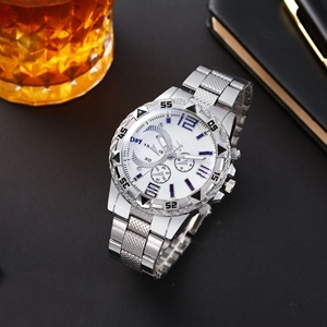 Nuevo Reloj de Pulsera para <span class=keywords><strong>Hombre</strong></span>, Diseño Ejecutivo, Esfera Grande Dorada, Reloj de Lujo con Connotación Explosiva - Product Image 2