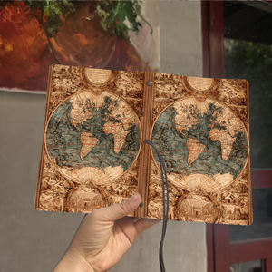 Papel grueso de diario retro ideal para comentarios de clientes de diseñadores gráficos y conceptos de diseño con mapa del mundo vintage con Illust - Product Image 6